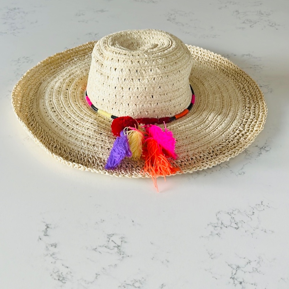 Cost Plus World Market ivory Wide Brim woman’s hat - Picture 3 of 9